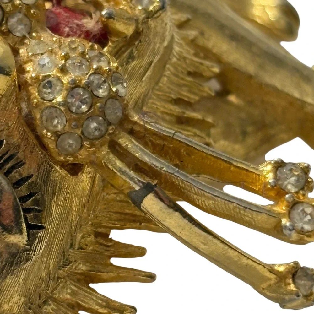 RARE Lion Brooch Pin Vintage Large‎ Enameled & Rhinestone Inset Figural Sleeping